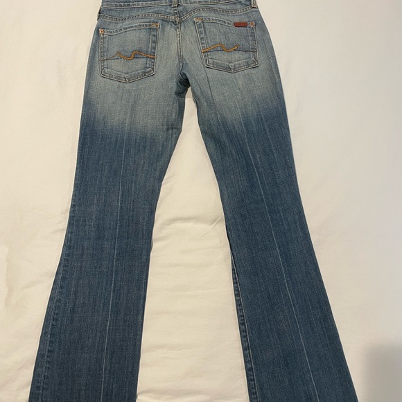 Seven for all mankind bootcut jeans. Size 28 - Picture 2 of 4